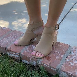 #26 Steve Madden Beige Wedge Sandals 
3” Heel.